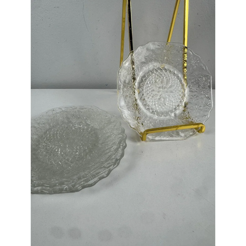 Vintage‎ Clear Pressed Glass Floral Starburst Scalloped 6 Inch Plates Set of 4
